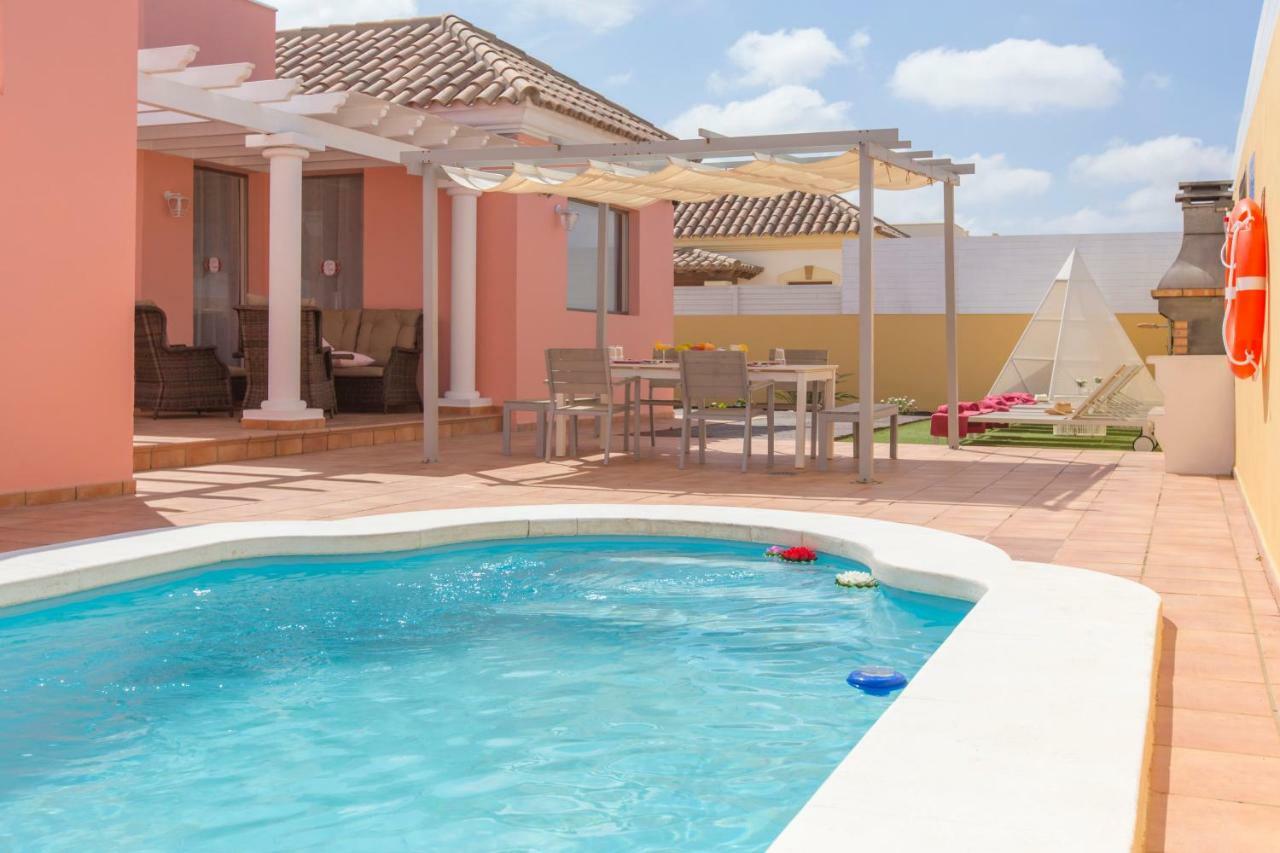 Villa Bella Lucia 3. Piscina Climatizada, Wifi, Bbq. คอร์ราเลโฮ ภายนอก รูปภาพ
